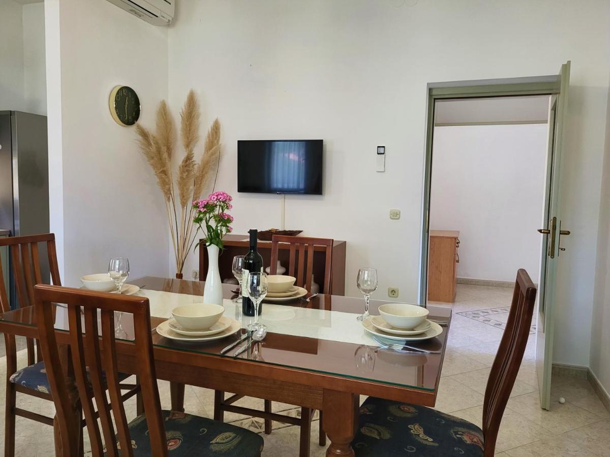 Cozy Apartment Mandula Vrsar Exterior foto